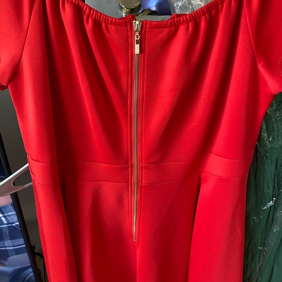 Red long dress - Picture 3 of 4